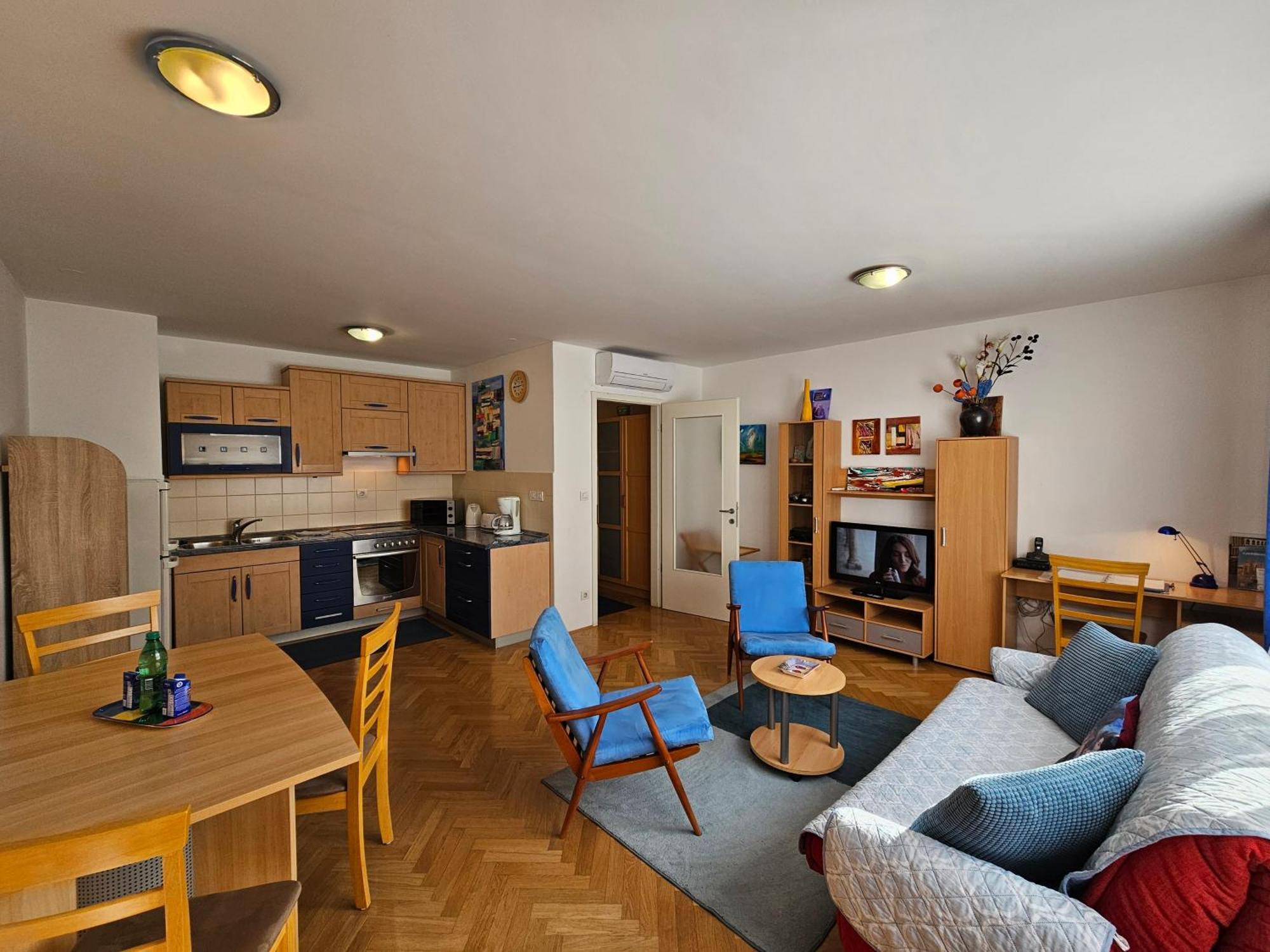 Apartment Irena Tour As Ljubljana Buitenkant foto