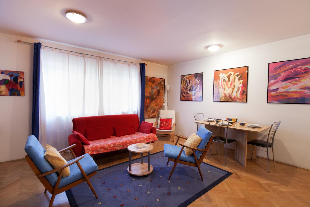 Apartment Irena Tour As Ljubljana Buitenkant foto
